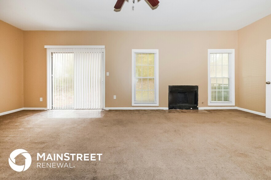 Building Photo - 4300 Riverlake Way