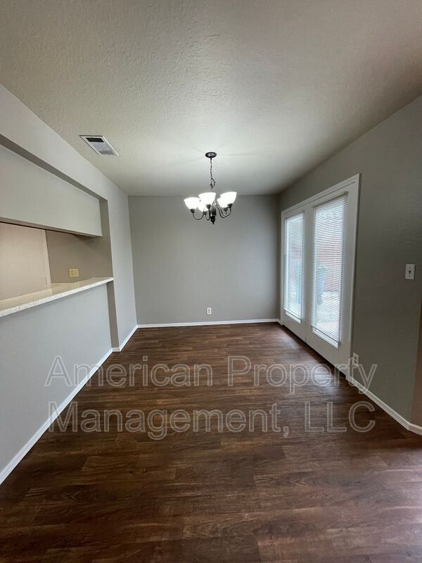 Building Photo - 13120 E 44th St