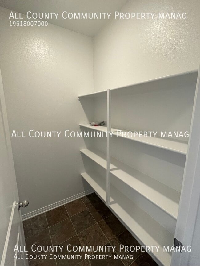 Building Photo - 2398 Diamond Edge Rd