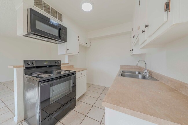 Building Photo - CORONADO