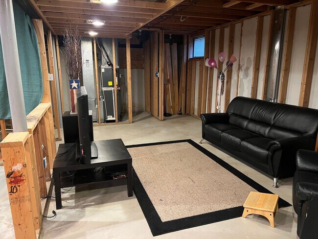 Building Photo - Lovely Bethlehem Township single family ho...