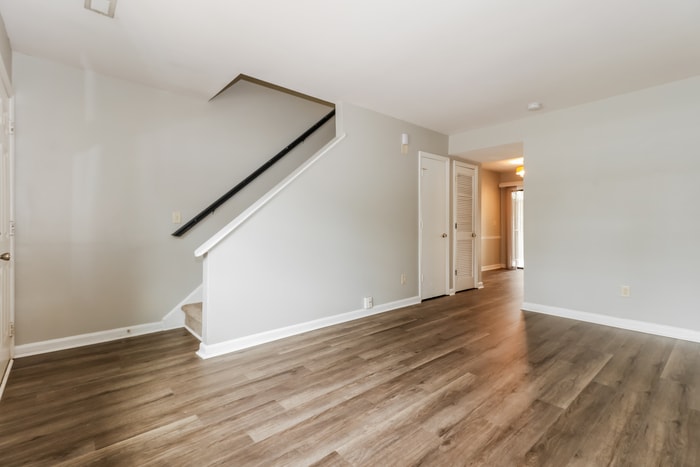 Building Photo - 835 Von Kolnitz Rd