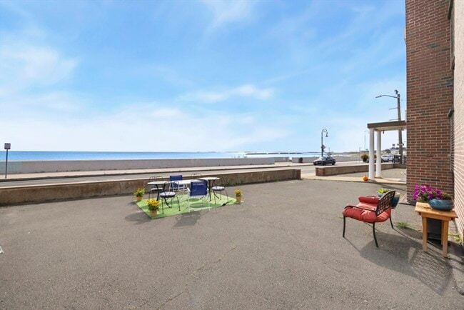 Building Photo - 222 Winthrop Shore Dr