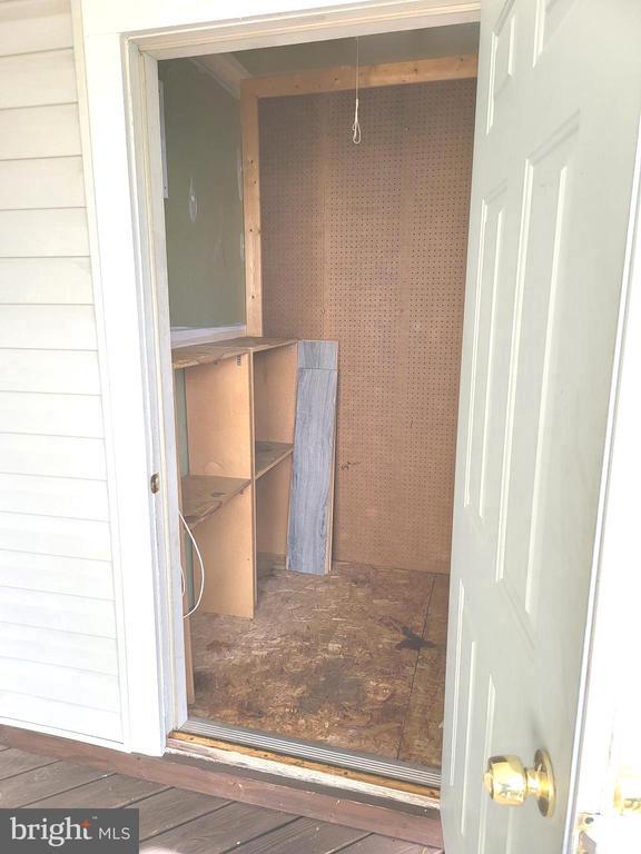 Building Photo - 9381 Scarlet Oak Dr