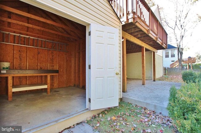 Building Photo - 15417 Duckling Pl