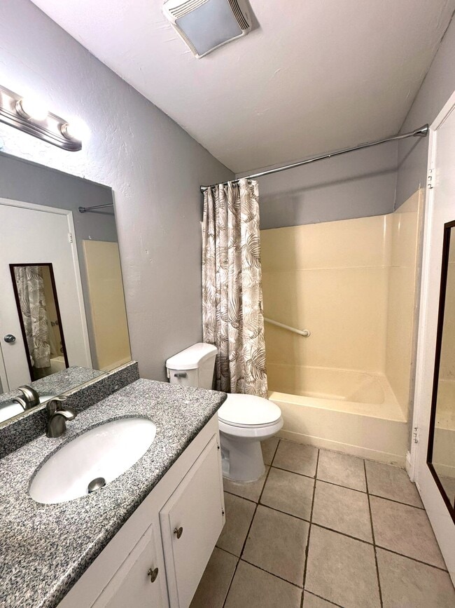 Building Photo - 4606 Granada Way