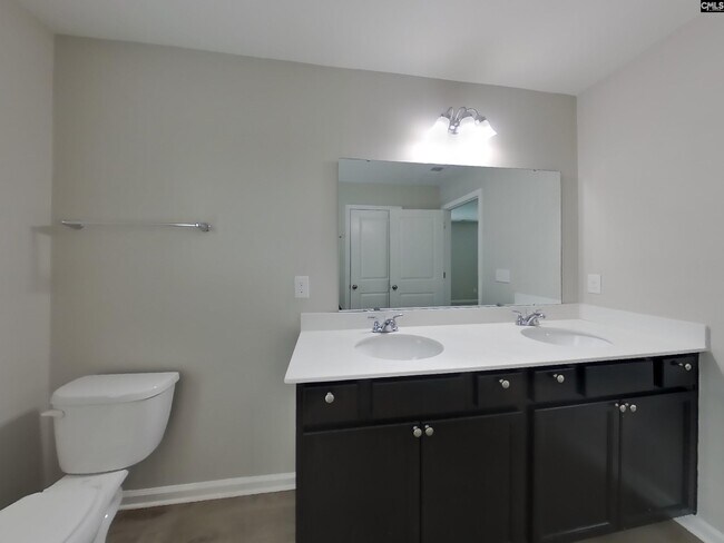 Building Photo - 501 Eastfair Dr