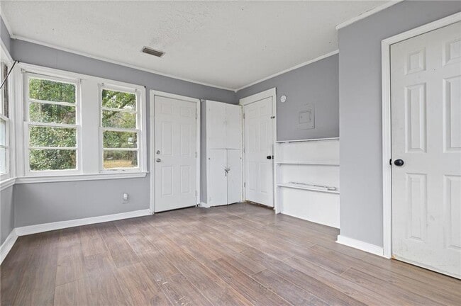 Building Photo - 3128 Club House Rd