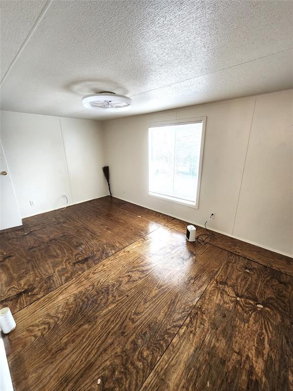 Building Photo - 7113 Comstock Cove