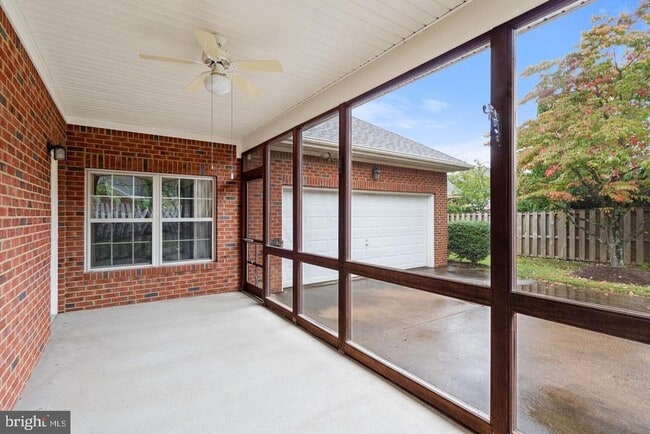 Building Photo - 188 Brittany Ln