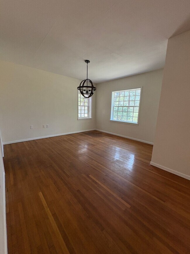 Building Photo - 2BR/2BA Home with Preserve View + Tennis C...