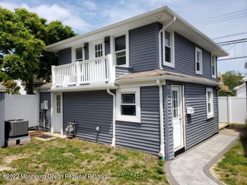 Primary Photo - 204 10th Ave