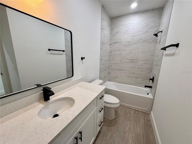 Building Photo - 1393 W Lorraine Dr