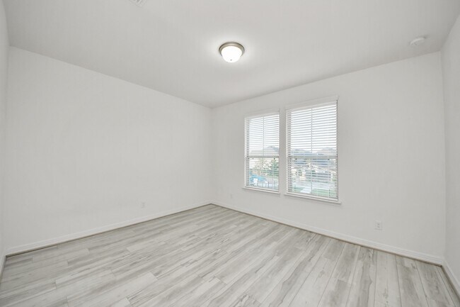Building Photo - 6707 Regatta Park Ln