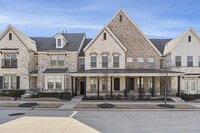 Building Photo - 7808 Manilla Dr