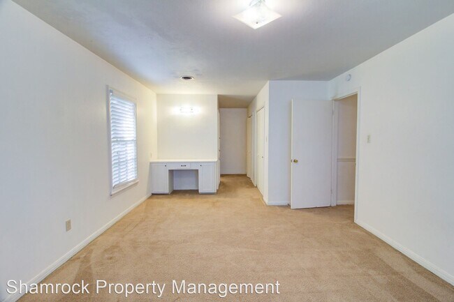 Building Photo - 3 br, 2 bath House - 1108 Rambler