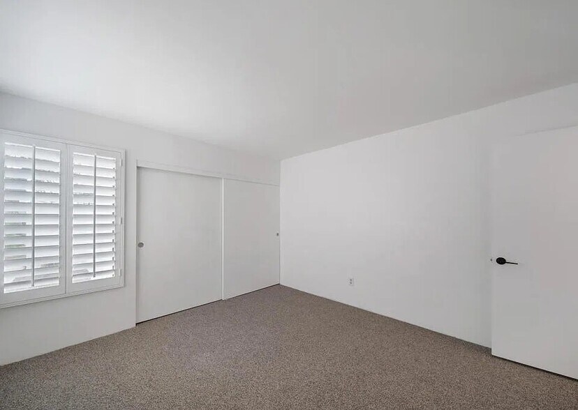 Building Photo - 20 San Sebastian Dr