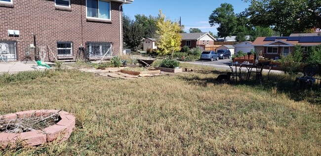 Building Photo - 1340 Dawson Dr