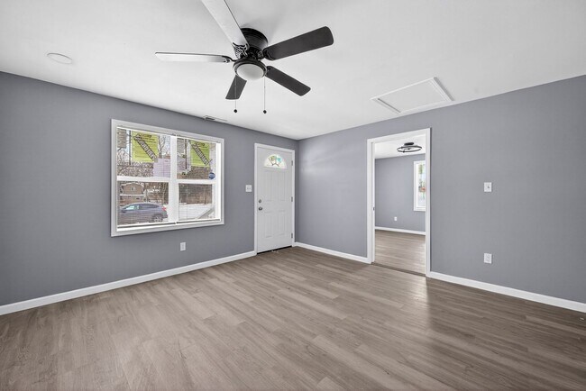 Building Photo - For Rent – 3 Bedroom Home | Section 8 Welcome