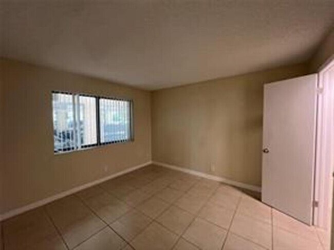 Building Photo - 8040 Hampton Blvd