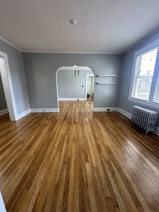 Building Photo - 83 High Park Ave