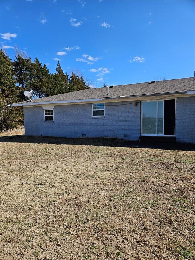 Building Photo - 33096 Squaretop Rd