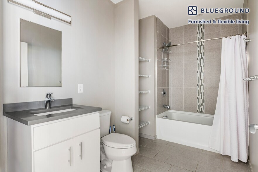 Building Photo - 10 Essex St