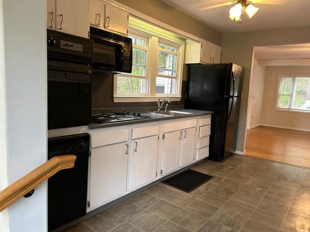 kitchen - 35 Allings Crossing Rd
