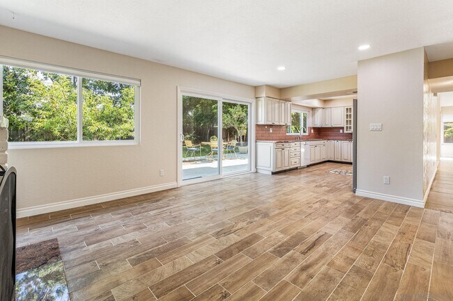 Building Photo - 3016 Segovia Ct