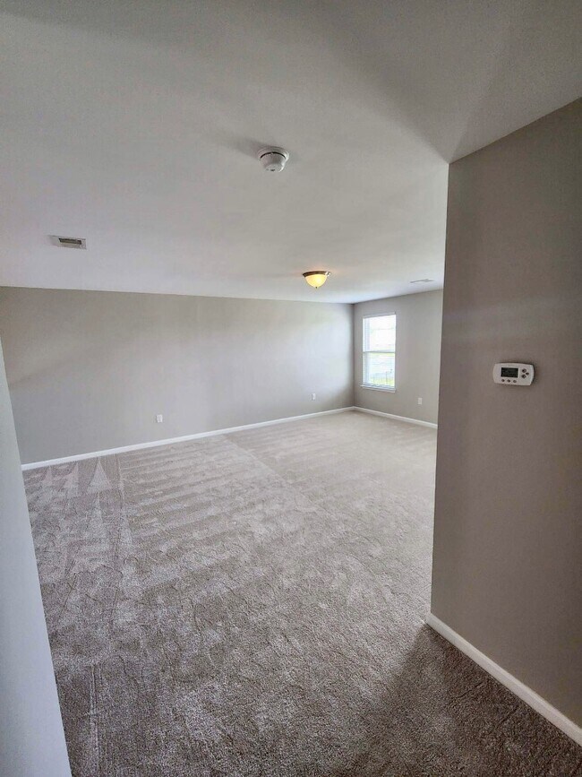 Building Photo - 171 Campania St