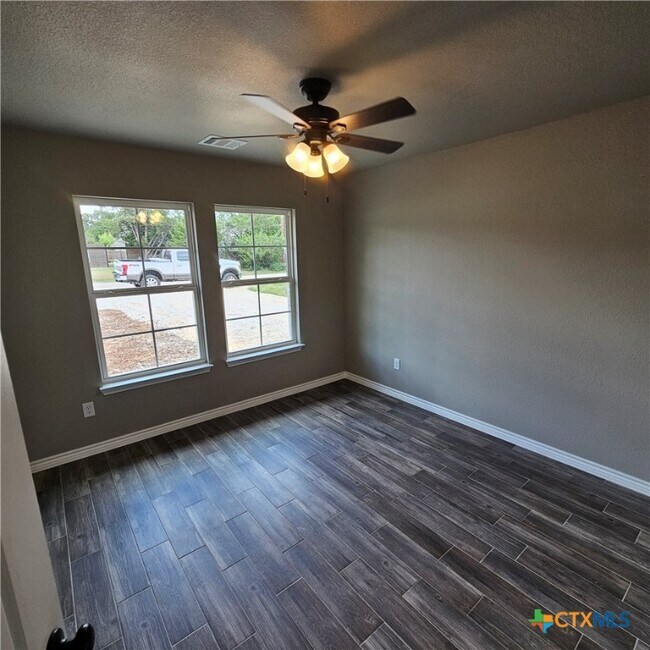 Building Photo - 1746 Blueridge Dr
