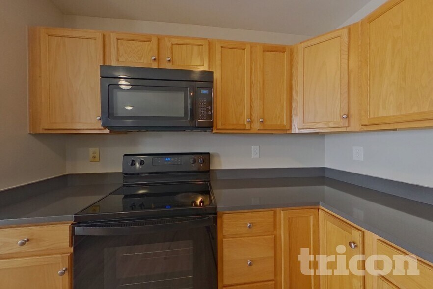 Building Photo - 11311 Breezehill Ln