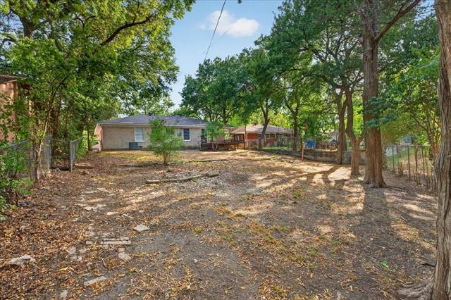 Building Photo - 7433 Vallejo Dr