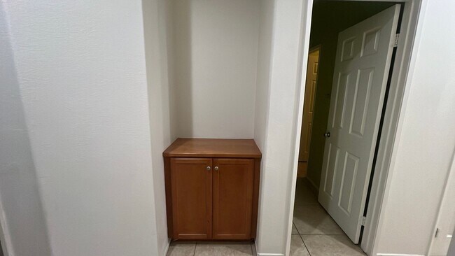 Building Photo - (APPLICATION PENDING) West Lancaster Singl...