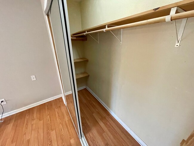 Building Photo - 800 Grigsby Ave