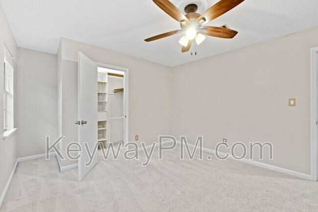 Building Photo - 511 Adams Mill Ln