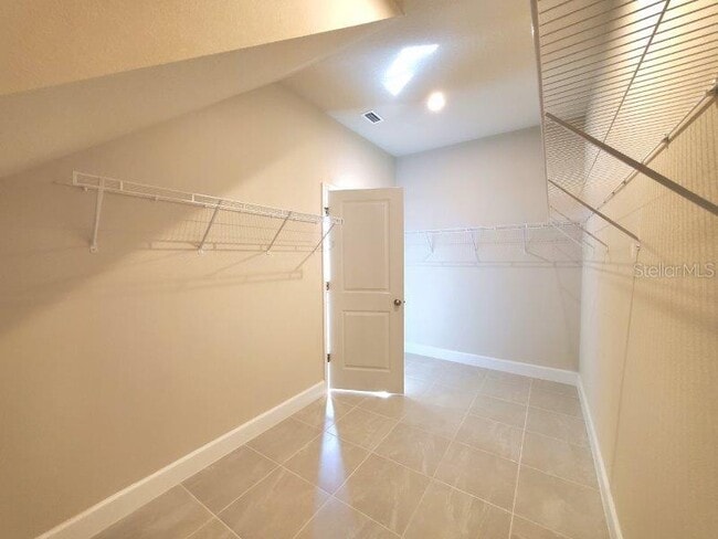 Building Photo - 16855 Castoro Dr