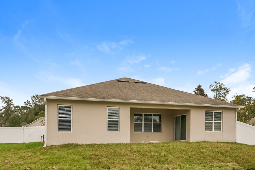 Building Photo - 102 Serenola Ct