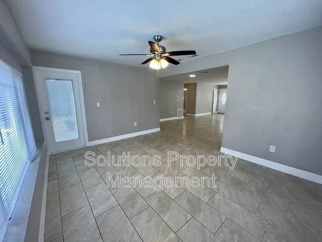 Building Photo - 2684 Pepper Ave