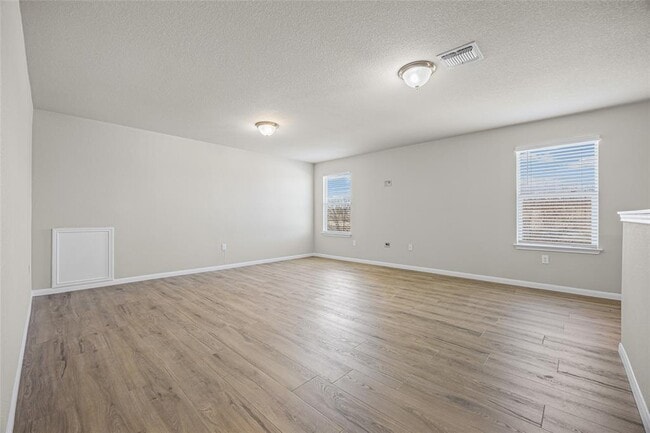Building Photo - 3103 Crystal Bend Dr