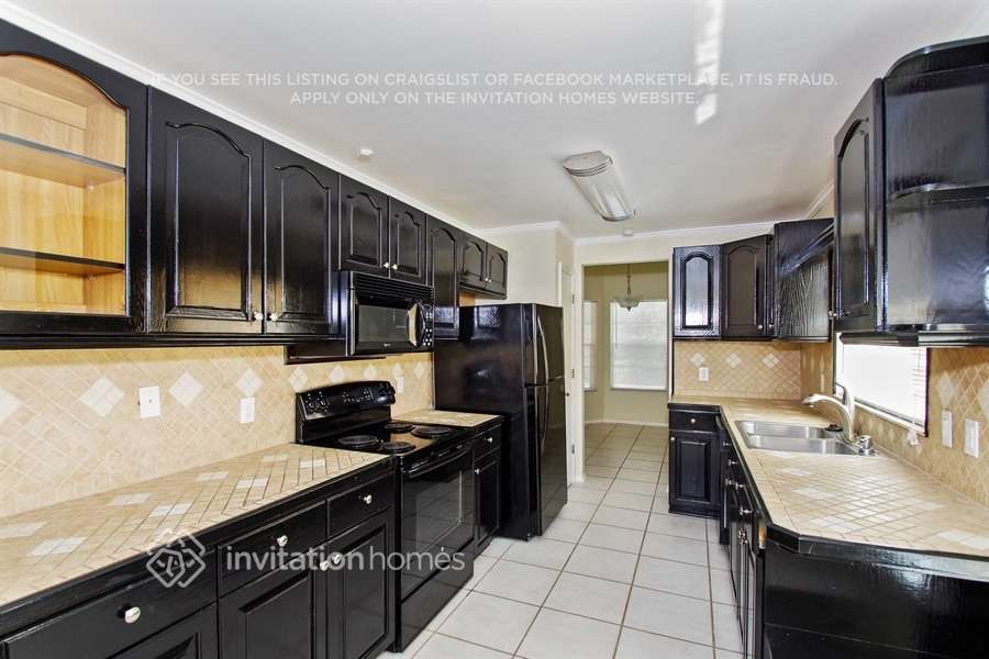 Building Photo - 1021 Kelly Creek Cir