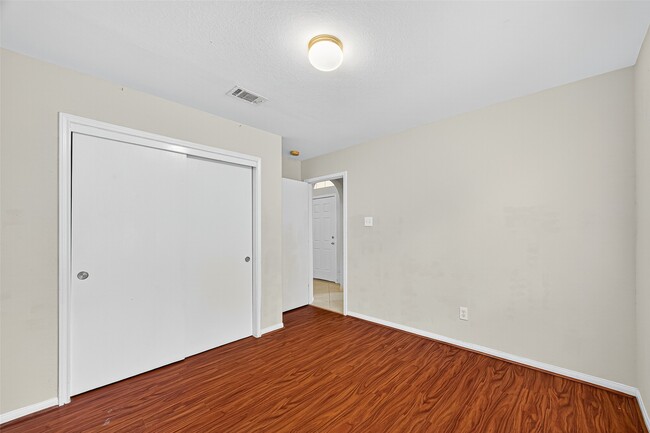 Building Photo - 6407 Capridge Dr