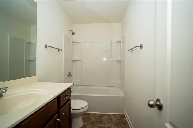 Building Photo - 2412 Harpers Way