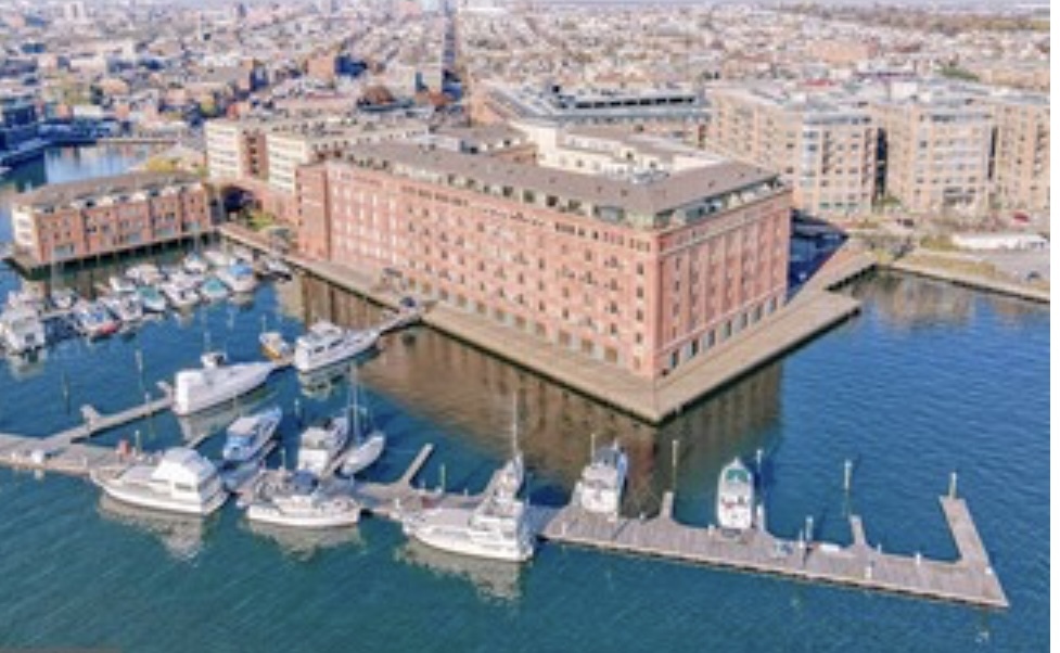 Building Photo - 1000 Fell St