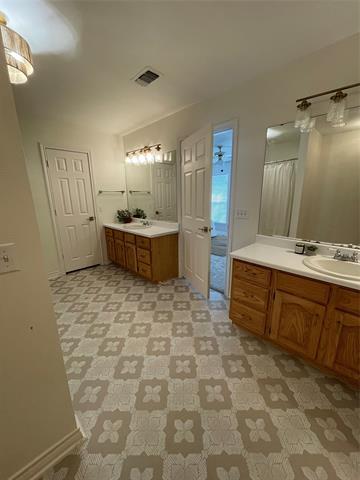 Building Photo - 3935 Misty Ln