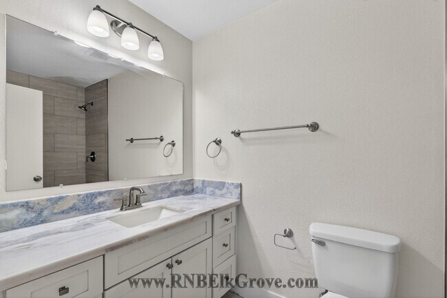 Building Photo - 6844 Sandrock Way