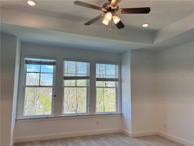 Building Photo - 6605 Beacon Dr