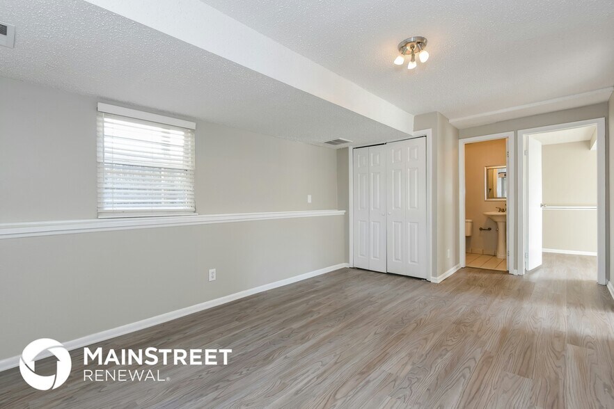 Building Photo - 9305 W 100th Cir