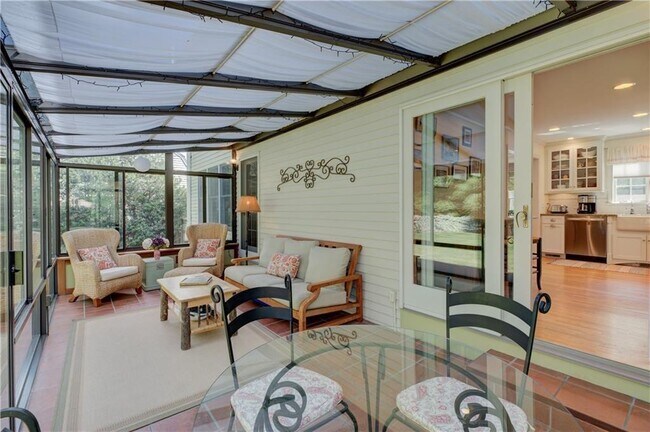 Building Photo - 103 Browns Farm Dr