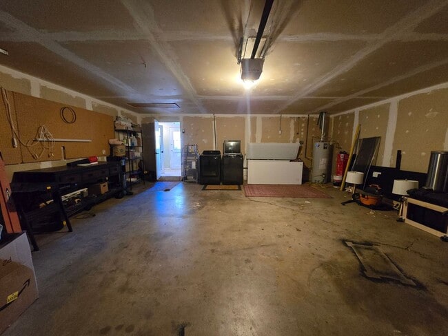 Building Photo - Furnished, 1-Year Long-Term Rental